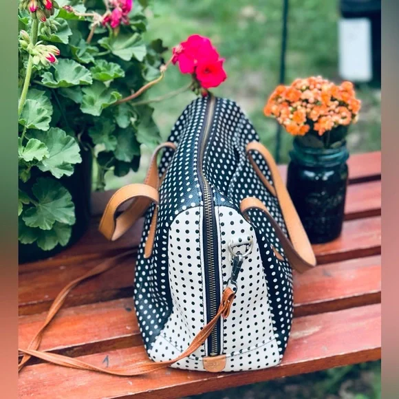 Vintage Fossil Black & White Polka Dot Handbag Crossbody or Shoulder Bag - Picture 3 of 14